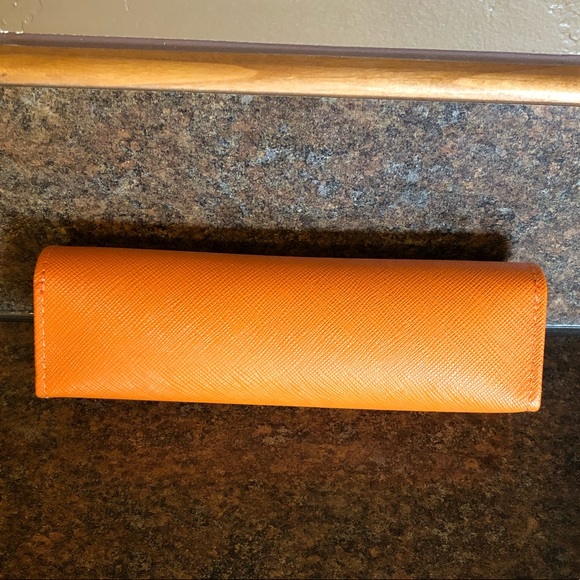 2 for 10 Tory Burch Glasses Case - Picture 2 of 3